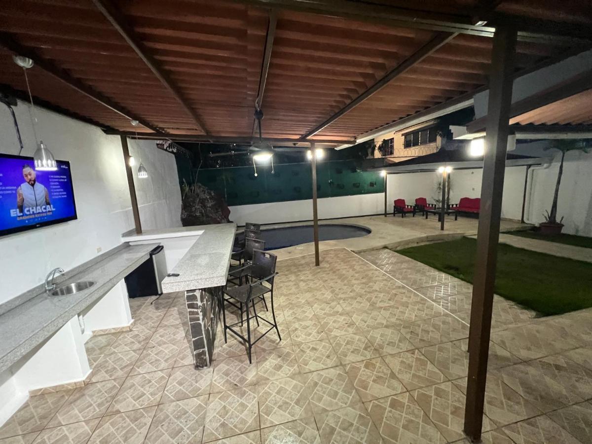 Limajo's House Villa